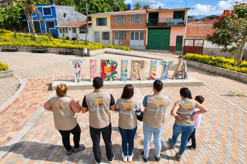 Equipo de Geo Rumbo en campo, Tibiritá